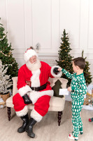 Santa Studio Minis 2022 - The McLaughlin Family