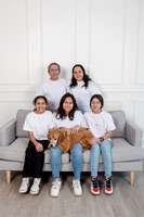 Uriostegui Family